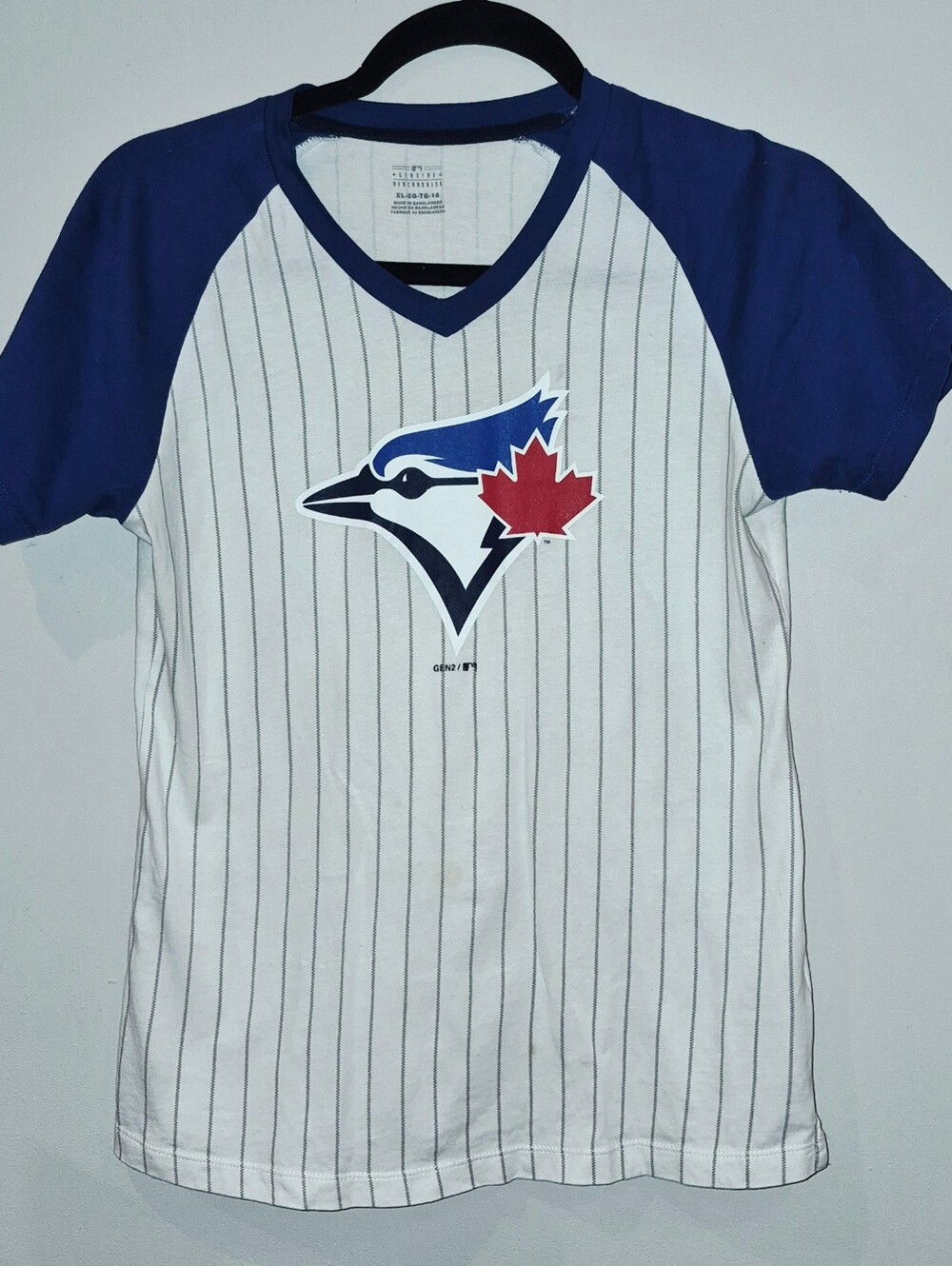 Toronto Blue Jay's tee Size XL youth